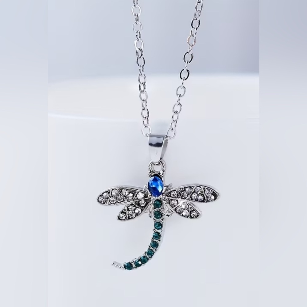 Silver Dragonfly Pendant Necklace